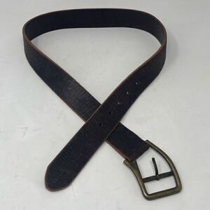 Streets Ahead Leather belt with slanted buckle Made in Italy Sz S